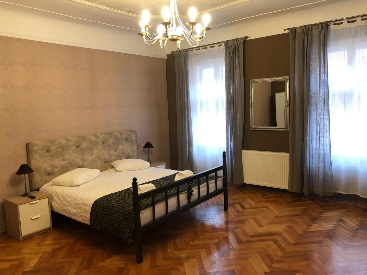 Poet Pastior Residence Sibiu Extérieur photo